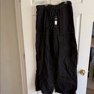 Women’s Black Wide-Leg Pants - Classic Casual Style